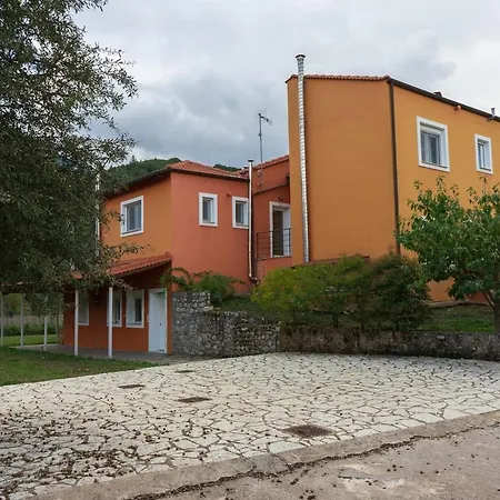 ξενωνας ι σε αγροικία Apartment *